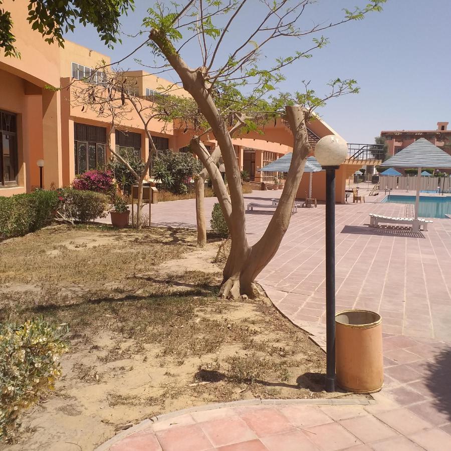 شاليه فرش فندقي بقرية بالميرا بيتش العين السخنه للعائلات Ain Sukhna Bagian luar foto