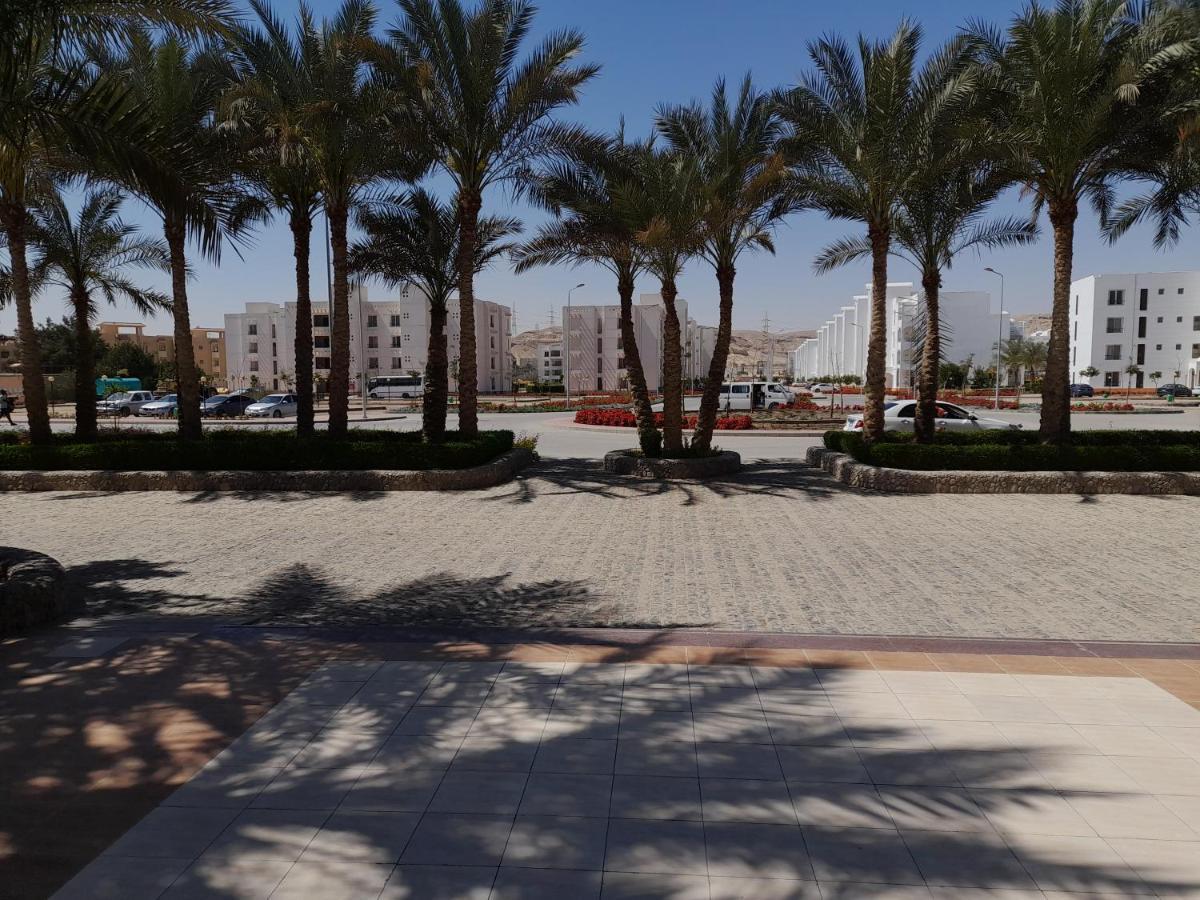 شاليه فرش فندقي بقرية بالميرا بيتش العين السخنه للعائلات Ain Sukhna Bagian luar foto